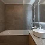 Spacious 3 Bdr In Old Town Apartamento