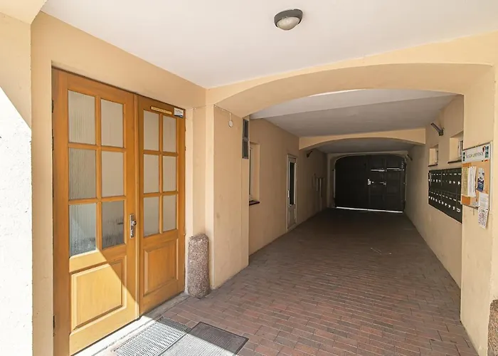 アパート Spacious 3 Bdr In Old Town ヴィリニュス