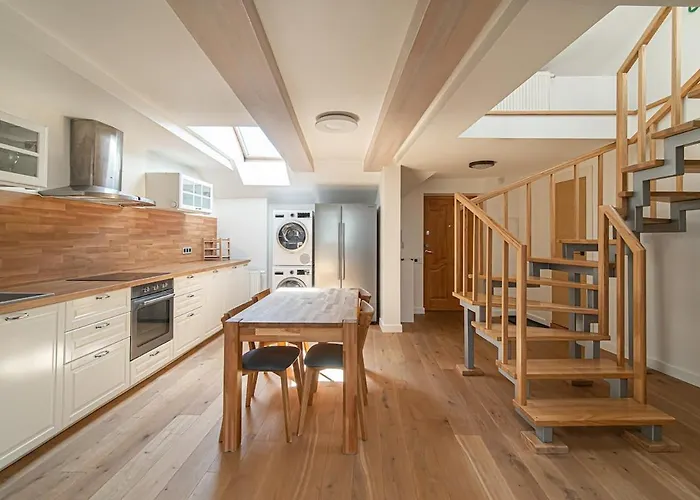 アパート Spacious 3 Bdr In Old Town *