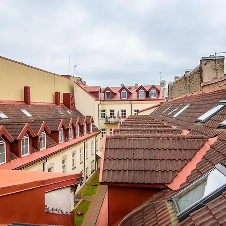 Spacious 3 Bdr In Old Town *