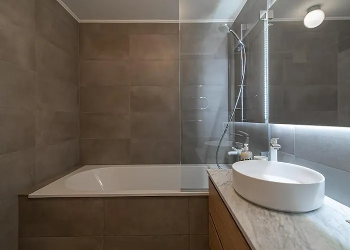 Spacious 3 Bdr In Old Town Apartamento