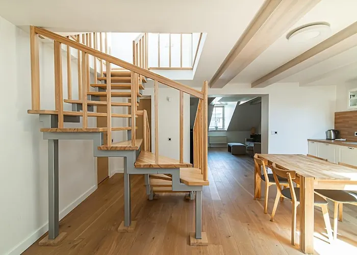 Spacious 3 Bdr In Old Town Apartamento