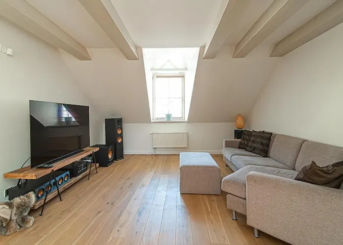 Spacious 3 Bdr In Old Town Apartamento Vilnius